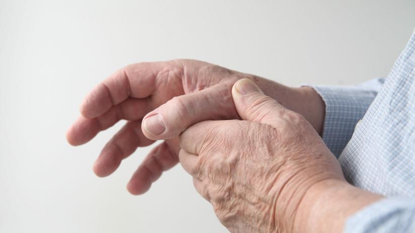 Un mix di farmaci può contrastare l'artrite: il nuovo studio