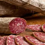 Consumare carni lavorate aumenta il rischio di demenza