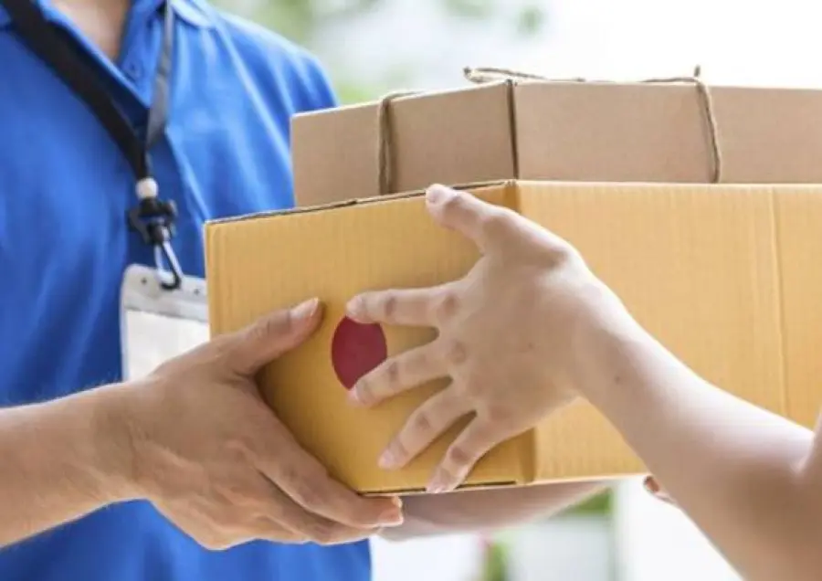 Panico inutile: il coronavirus non si trasmette dai pacchi provenienti dalla Cina