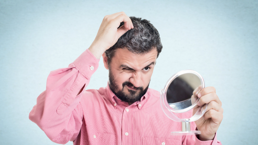 Ecco perché lo stress fa fare i capelli bianchi