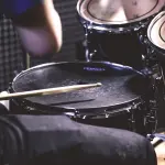 Suonare la batteria migliora le prestazioni cerebrali