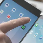 Microsoft lancia i dispositivi a doppio schermo