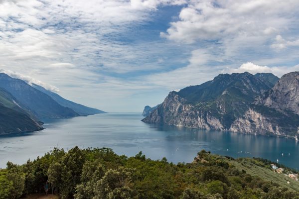 Trovati batteri fecali nelle acque del Lago di Garda