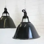 Lampade industriali, i complementi che fanno tendenza