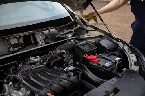 Batteria auto scarica: ripartire e sostituirla