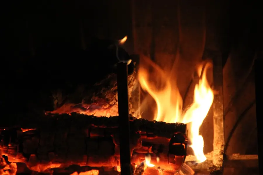 Come scegliere il caminetto migliore per le proprie esigenze