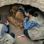 Mummia ritrovata in Perù in posizione fetale, la scoperta