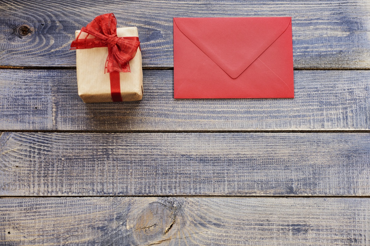 Come risparmiare sullo shopping dei regali di Natale