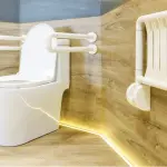 Attrezzare il bagno per parente con difficoltà motorie: come fare e soluzioni in commercio