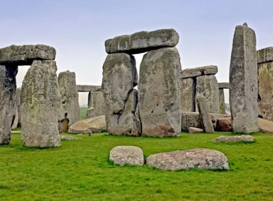 Nuove rivelazioni su Stonehenge: le ipotesi dei ricercatori