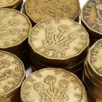 Ritrovate in un giardino privato inglese delle vecchie monete di Enrico VIII